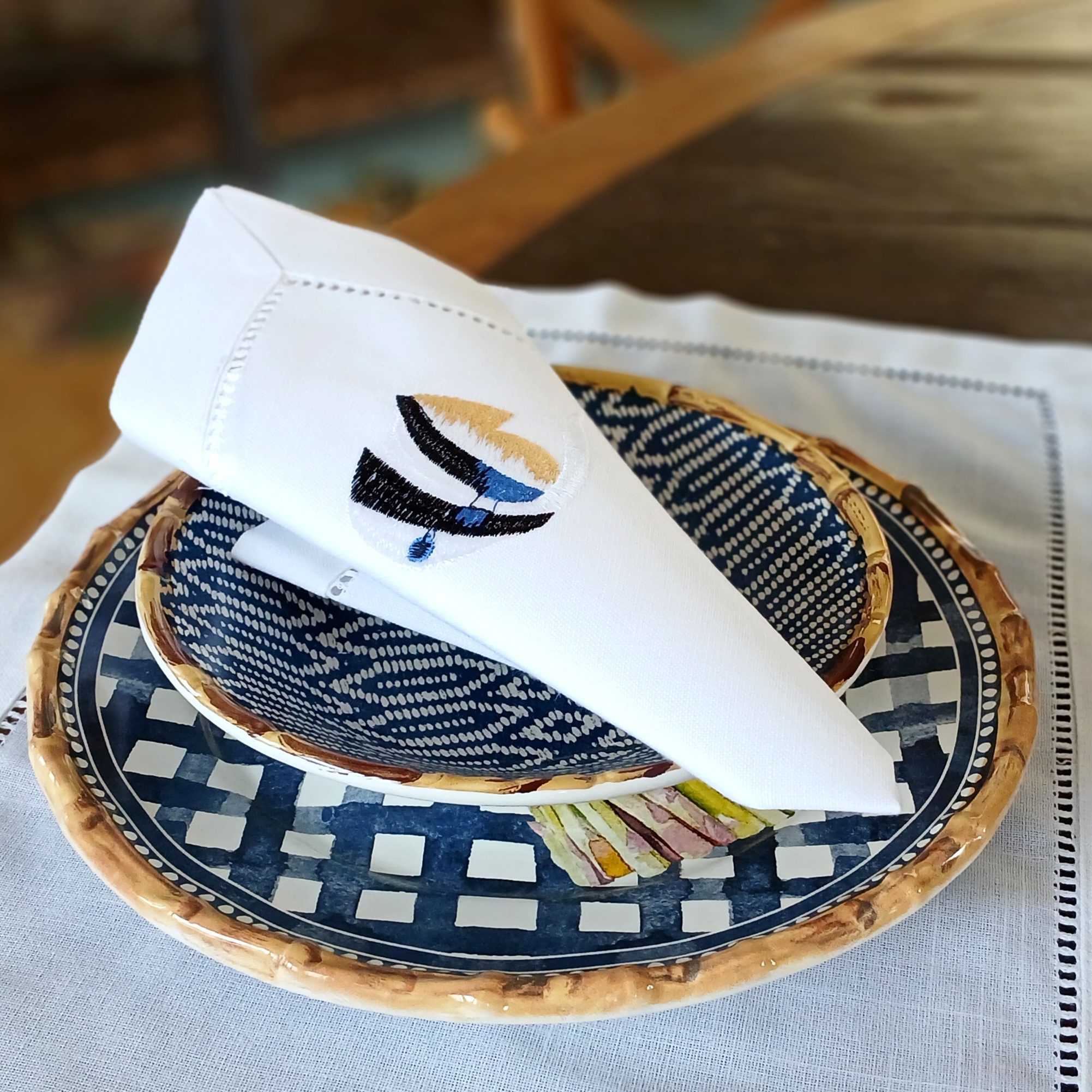 Guardanapo de Tecido Branco com Peixe - Imagem 2
